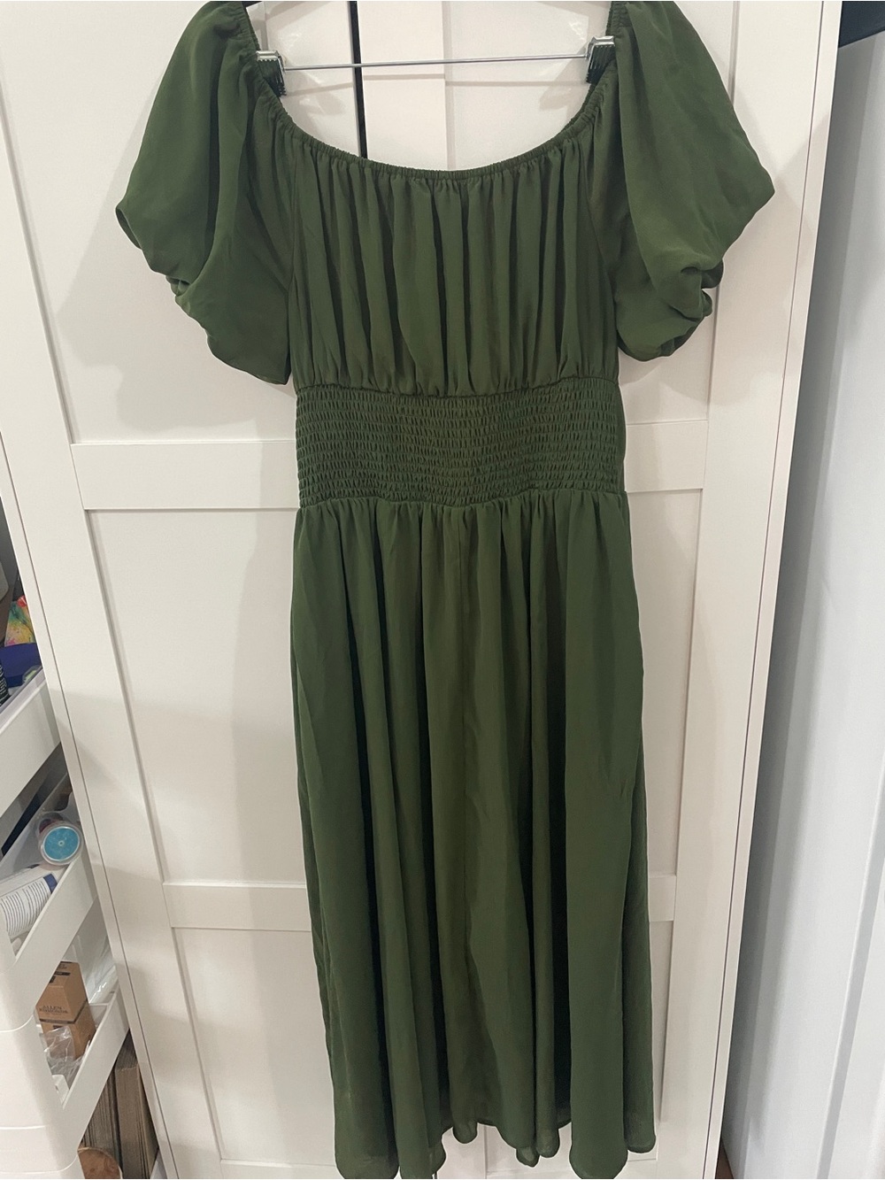 Green Puff-Sleeve Maxi Dress by Button Deluxe - Picture 4 of 6